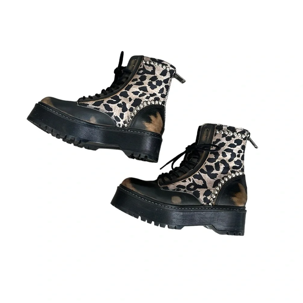 Steve Madden Leather Leopard Studded Moto Combat Boots EUC - Picture 12 of 16